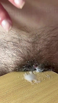 I Can't Stop Doing This!!! Hairy Virgin Rubbing.female Masturbation