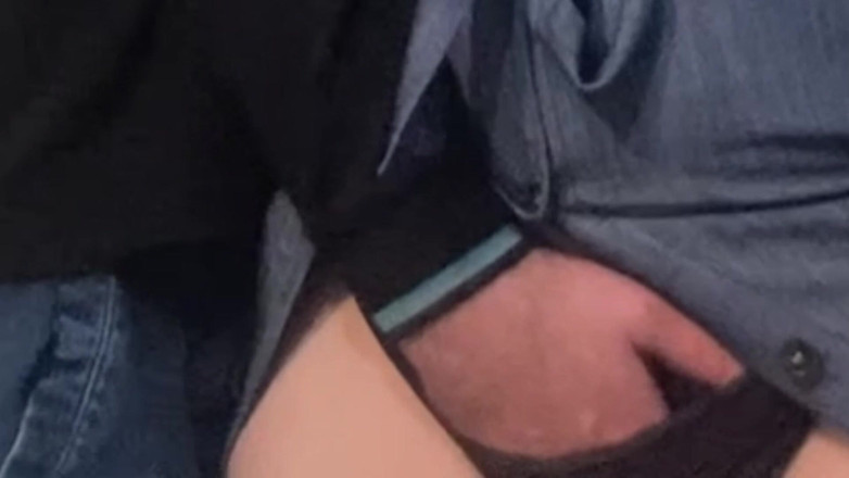 Niki studio: Omg!!! Cizí špinavé prsty si třely M kundičku