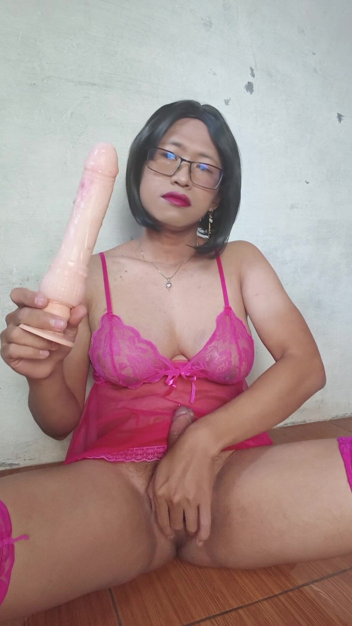 Mitha Zhe: supar hot kinnar mitha zhe dildo men chipak jaati hai