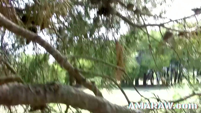 Amaraw: Piercing de coño en Luna Negra quitándola mientras se la...
