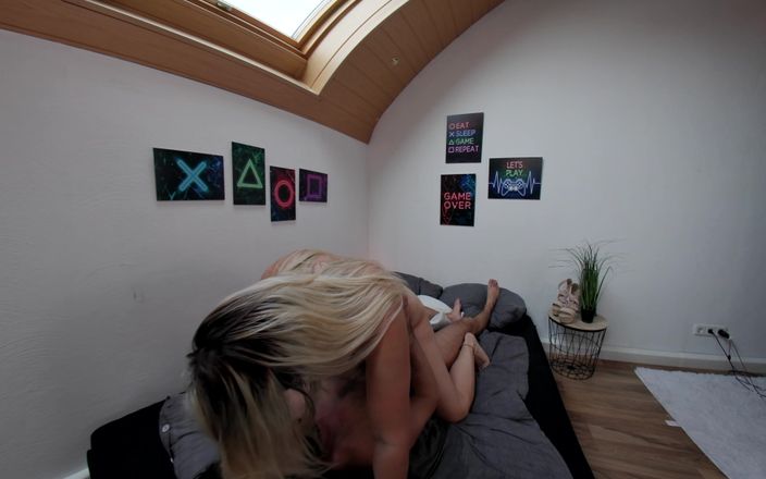 Eroticonly VR: Amatérská VR 3D Melina hotest peep show vůbec, plný zážitek z...