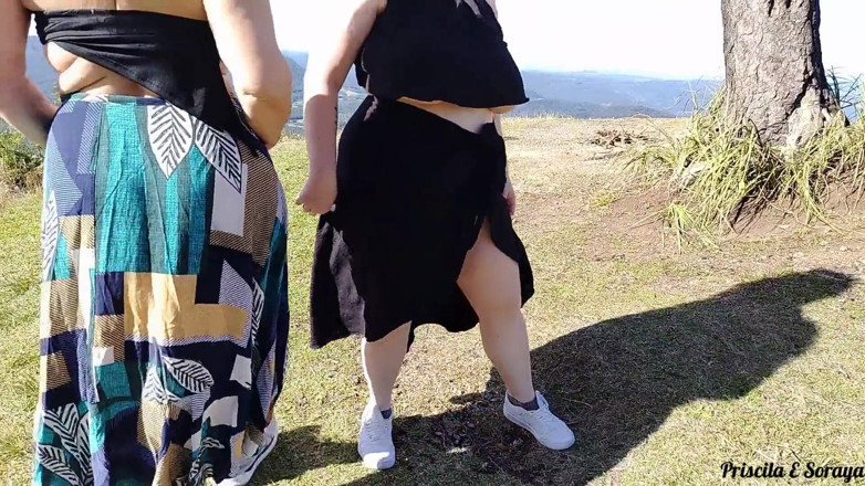 Priscila: 정원에서 공개적으로 과시하는 새엄마와 의붓딸, 일광욕. 당신이 + 동영상을 원한다면 댓글!!!