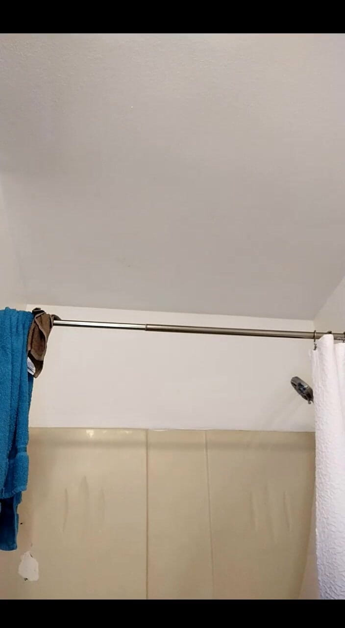 His Queen Suga: La douche après...