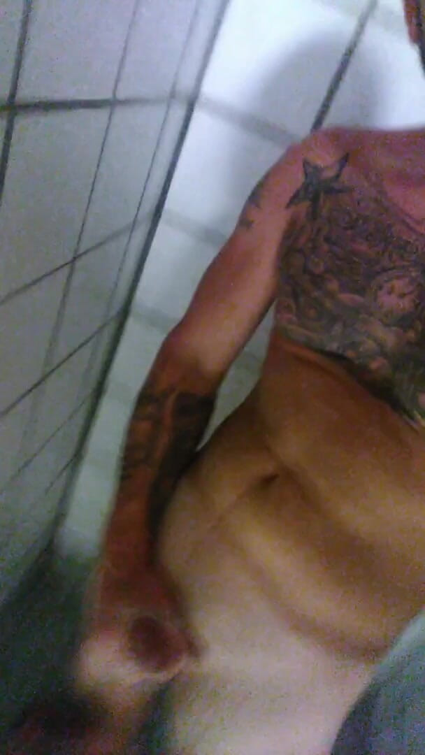 J Dubb: 淋浴 Strokin