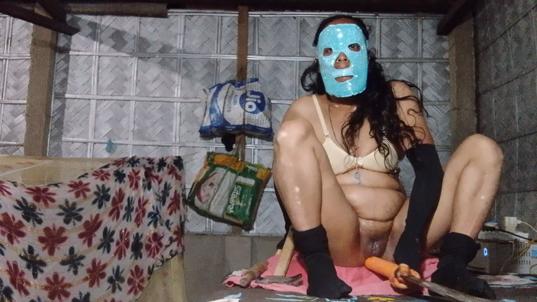 Masuuma Aktaaar: Une femme se masturbe, vidéo de sexe torride