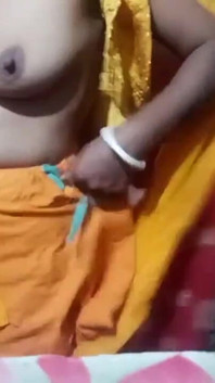 Bengalski Bhabhi Ki Chudayi Karate Huyeee Patti