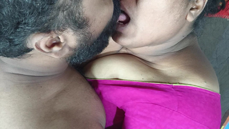 Indian IFS: 手コキ付きのホットキス