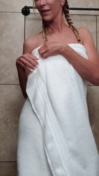 Busty MILF