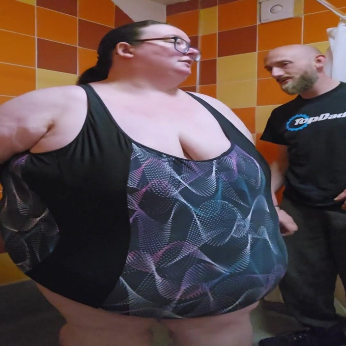 SSBBWLadyBrads: Zkoušení plavek