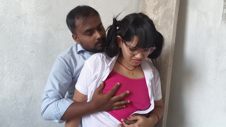 Sona bhabhi: インディアンビレッジカップルのセックスビデオ、インディアンセックスビデオ