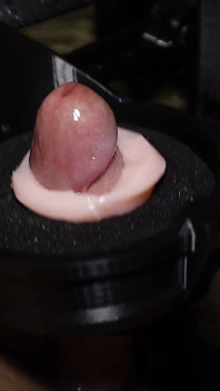 Robotul mi-a scurs uscate și a produs o fântână uriașă de spermă