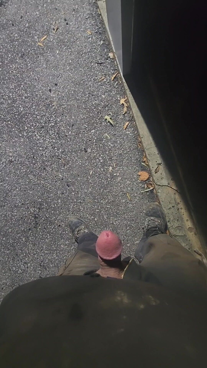 Djk31314: Un último paja en la vieja unidad de almacenamiento.