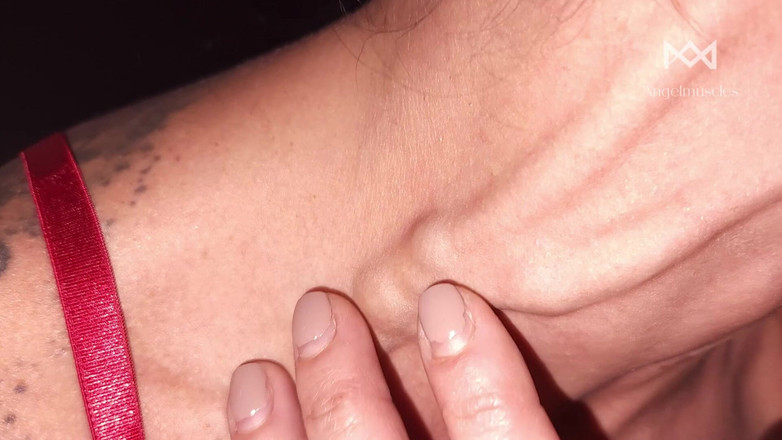 Angelmuscles: Pohled na provokaci žíly - Dominatrix Kontrola, Dívej se, ale nedotýkej se