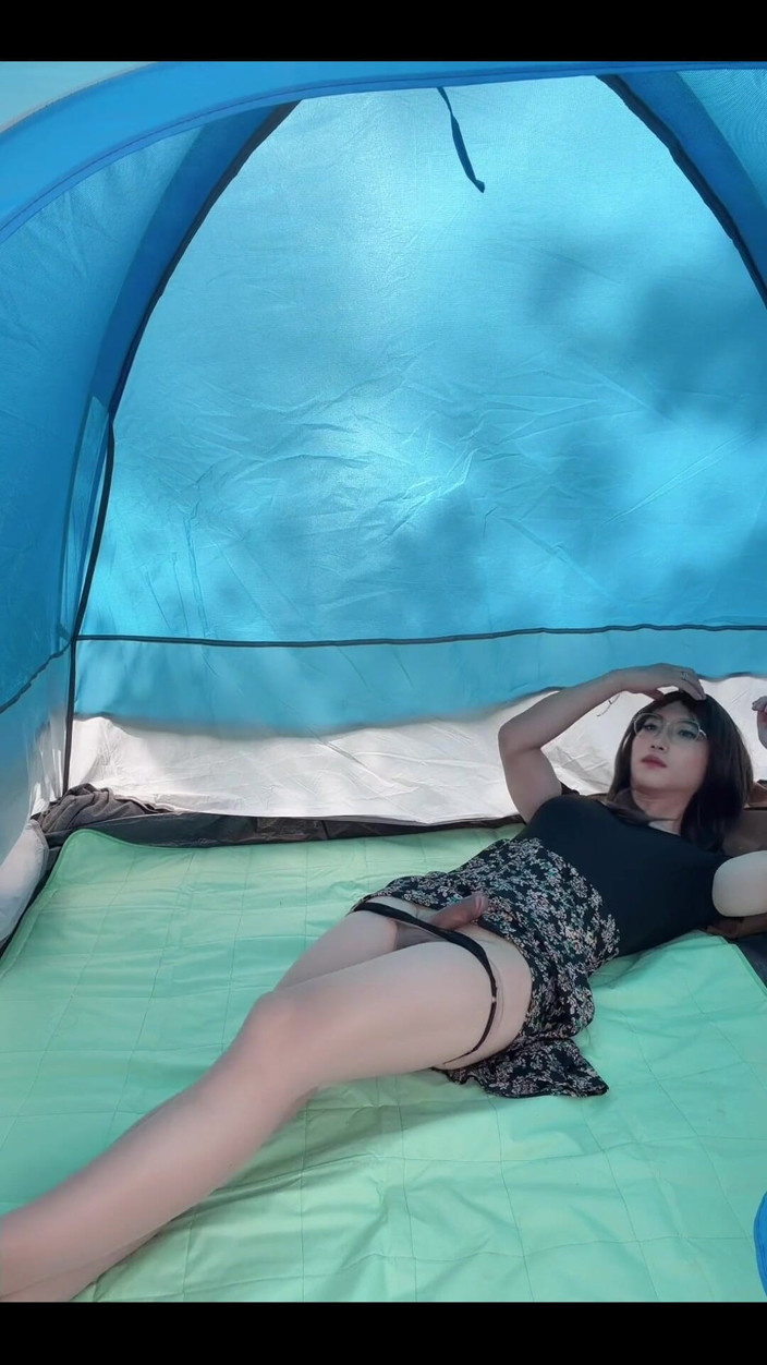 Eva Pans: I Left the Tent Door Open