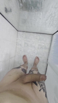 Bilik mandi yang sangat panas
