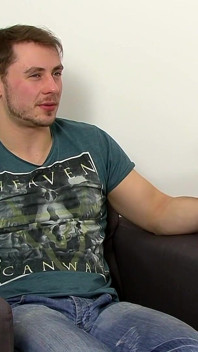 Sexy ragazzo etero nick solo