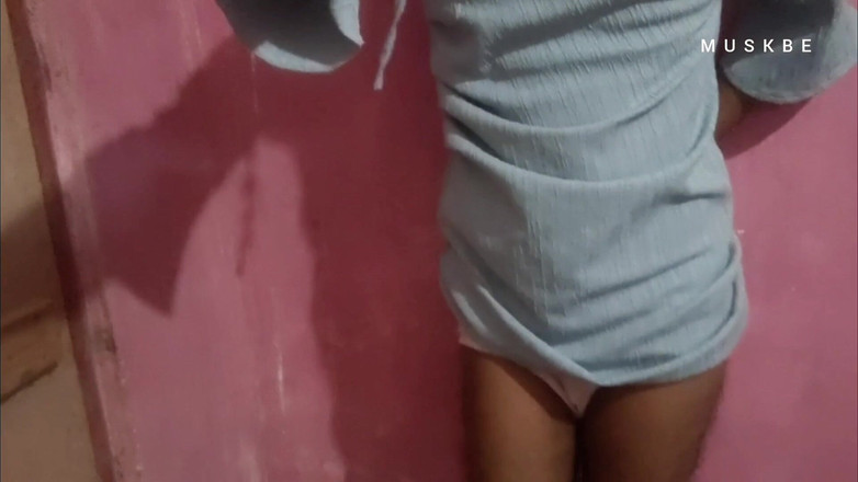 Muskbe11: India flaca señora chicos ébano hd