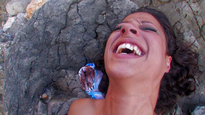 Out Sexxx: Dirty chick wildly banged at a secluded beach