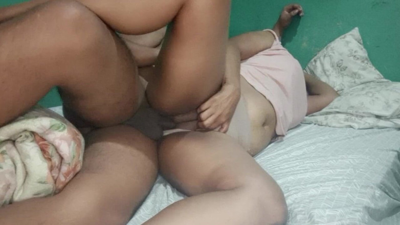 BigassMILF40: Follando al gran culo de mi mejor amigo desde un...