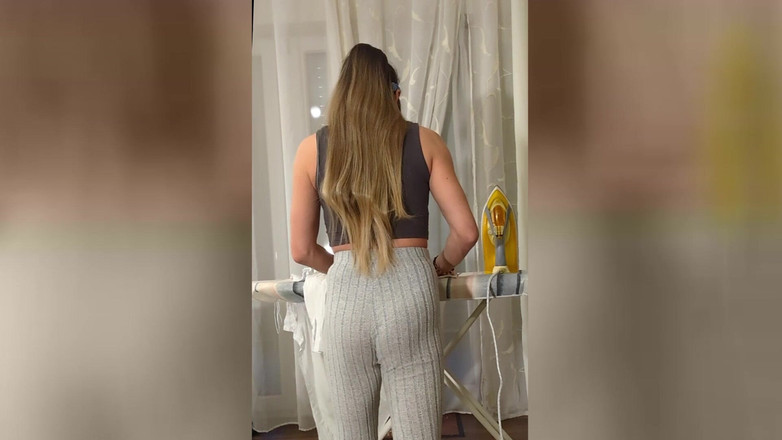 TV_Helena: कपड़े धोने के दौरान ट्रॅनी लंड हिलाने के निर्देश और सीईआई देती है! रुको &amp; जाओ! वीर्य से पहले चाटना! बर्बाद चरमसुख!