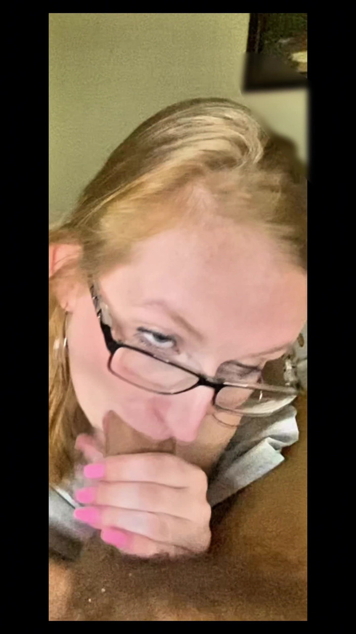Sluttybritt: Pov ngentot toket cewek semok ini! POV Back Shots!