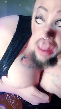 Wow! Глибокий заглот фунта гамбургера! Смачний камшот! Помираю від сміху