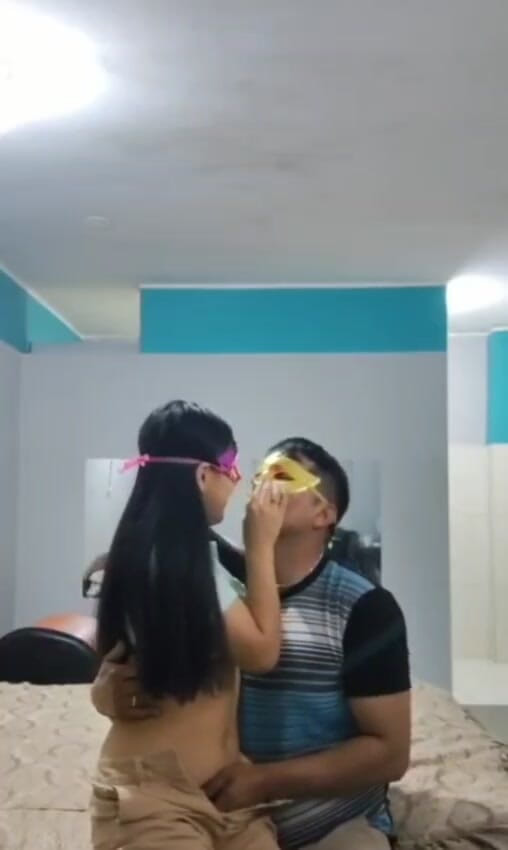 Gemidos3001: Tôi cho bạn trai của tôi một cái miệng ngon...