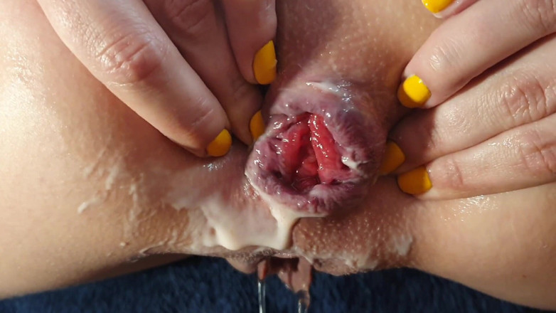 Dirty Molly: Pancutan mani berganda yang melampau selepas dildo melancap dalam dubur
