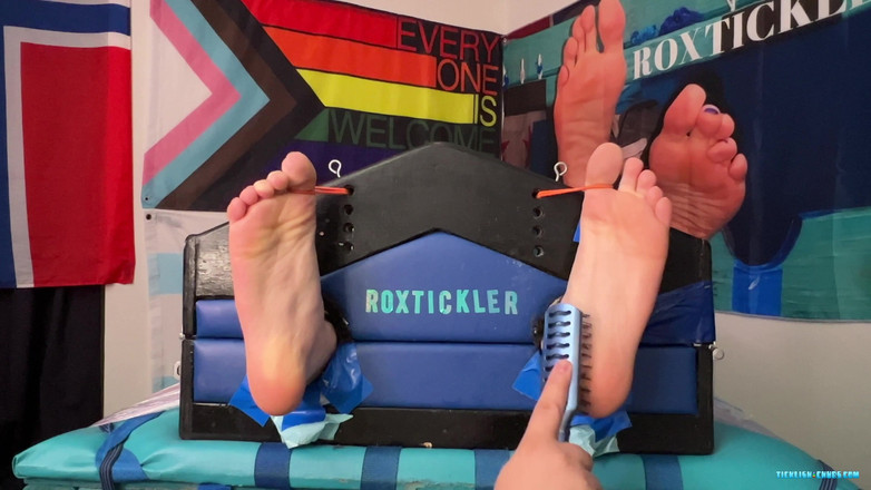 Ticklish Chubs: シカゴ・チェイスはくすぐりが必要