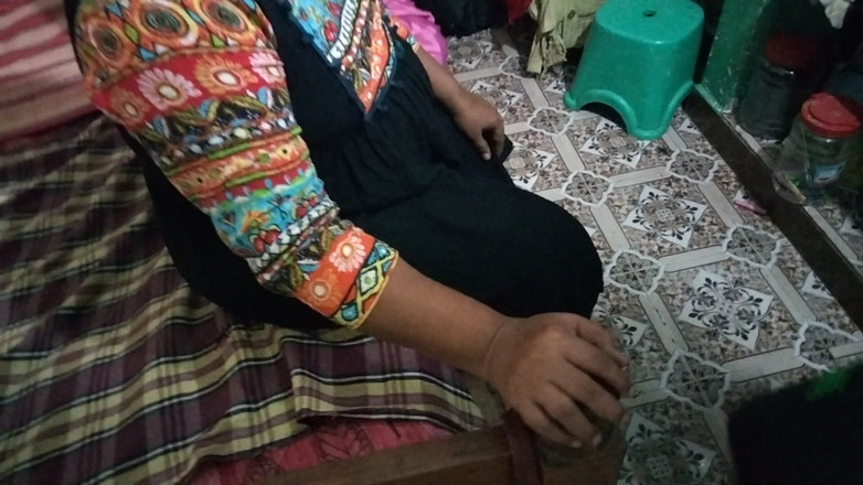 Tamil lesbian: Lässiges reden nach dem sex