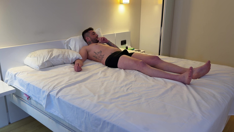 sarsilmaz7: My Girlfriend Has Perfect Sex on Her Lap
