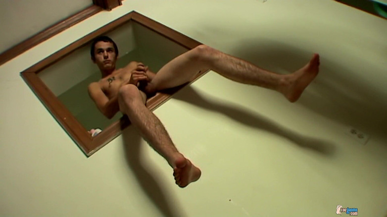 Toegasms: Прямі хлопці тусуються