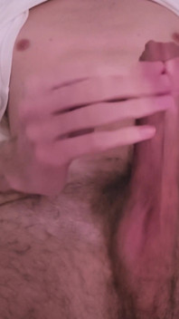 I Lost Control. Amateur Cumshot of an Italian Teen on the Couch