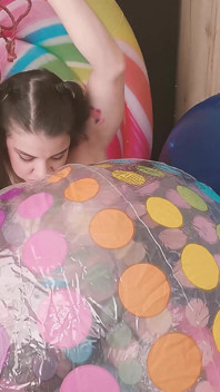 Vedere la persoana 1 cu Pop gonflabilă de 24 '' High Hells Blow