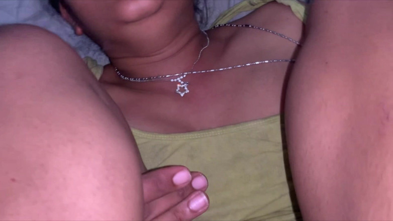 Tina Baby: Pemujaan pantat memek