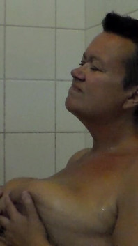 John Is Pissing on Jen in the Shower
