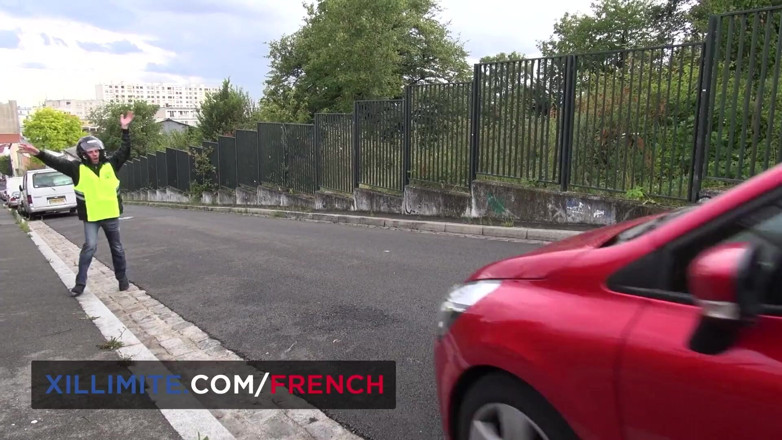French girls at work: Làm tình tuyệt đẹp với máy bay bà già vú to...