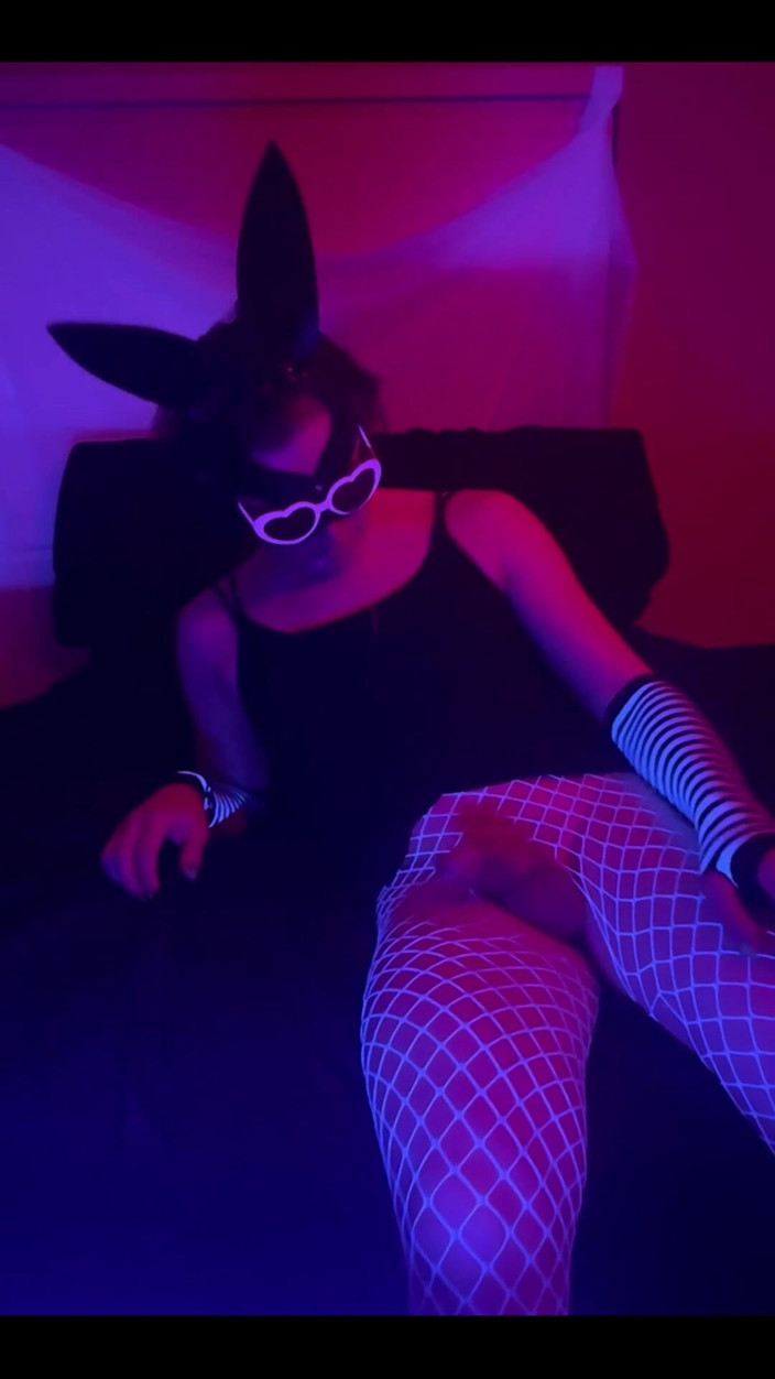 Bunny Willow: Měl bych být na to opatrný, nebo začnu být závislý...
