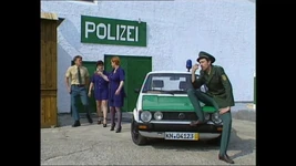 Гарячу домогосподарку відтрахав і кінчив у рот і на великі цицьки чоловік-рогоносець і поліцейський з величезним членом