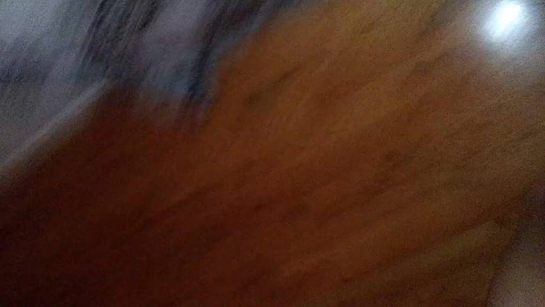 Pussy hound: 거대한 자지 슬리브를 따먹는 사이즈 퀸