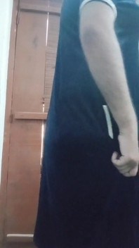 Gaurisissy, travesti gay indien, se sent excité dans le salwar kurta bleu