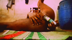 Hand sex: Jika ada yang ingin menyetubuhiku, berikan nomor ponselmu.