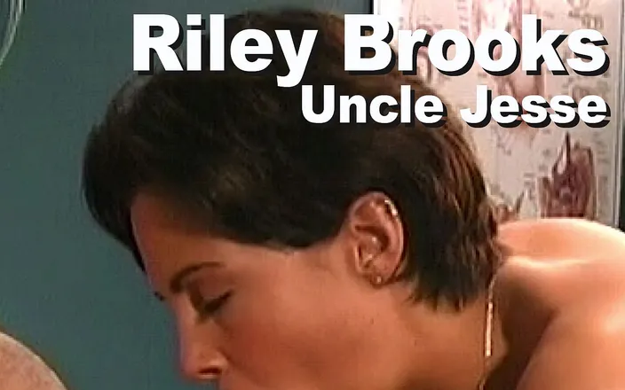 Edge Interactive Publishing: Riley Brooks &amp; Jesse: medical table, suck, facial