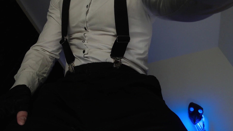 Hunky time: Dominuje, Plive Slinu a Uvolňuje Sperma.