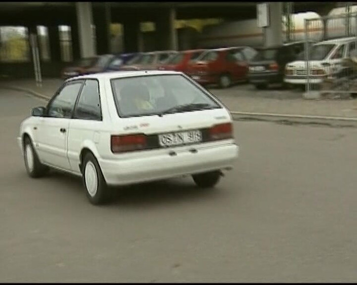 Busty German Sluts: Tysk MILF Tilltalande två kukar på samma Itme