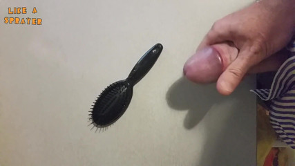 Like a sprayer: Дрочка и камшот на haribrush