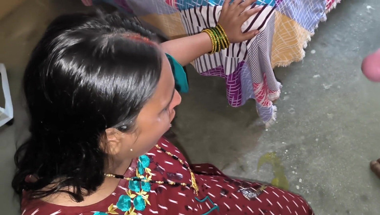 pujaprem: Une MILF suce une bite