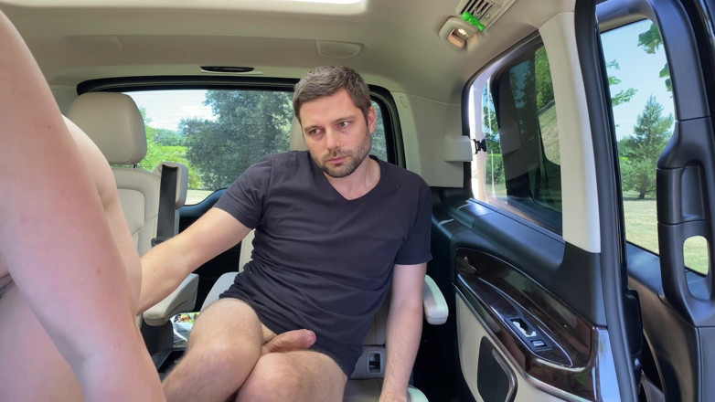 VanessaBoo: Al lado de la autopista