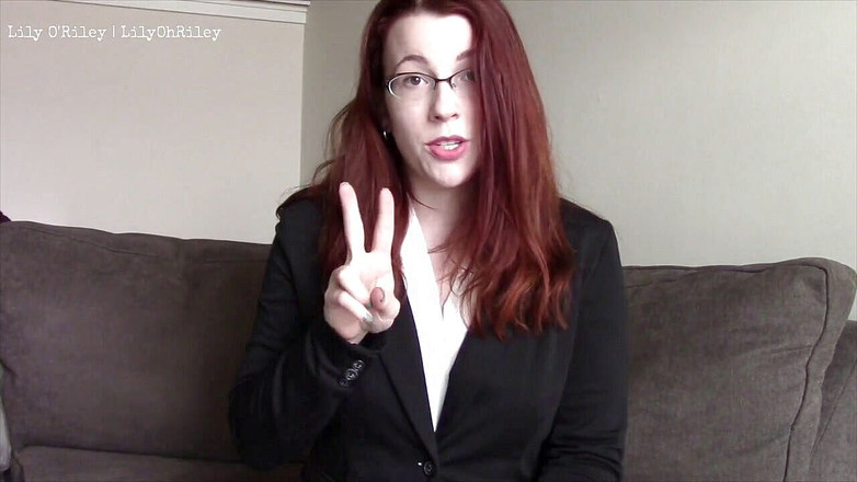 Lily O'Riley: 女运10卡手淫游戏