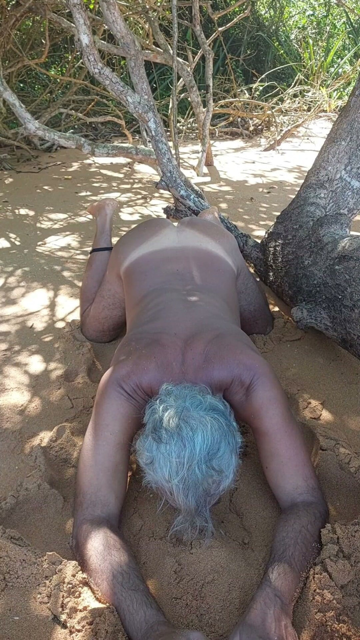 Ladysilvas: Ladysilva on the Beach Taking off Her Panties Showing off...